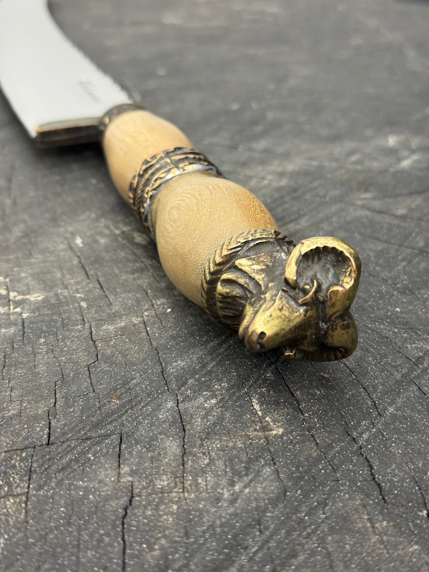 10" Butchers Knife, Native Hardwood, SS440 - 250mm