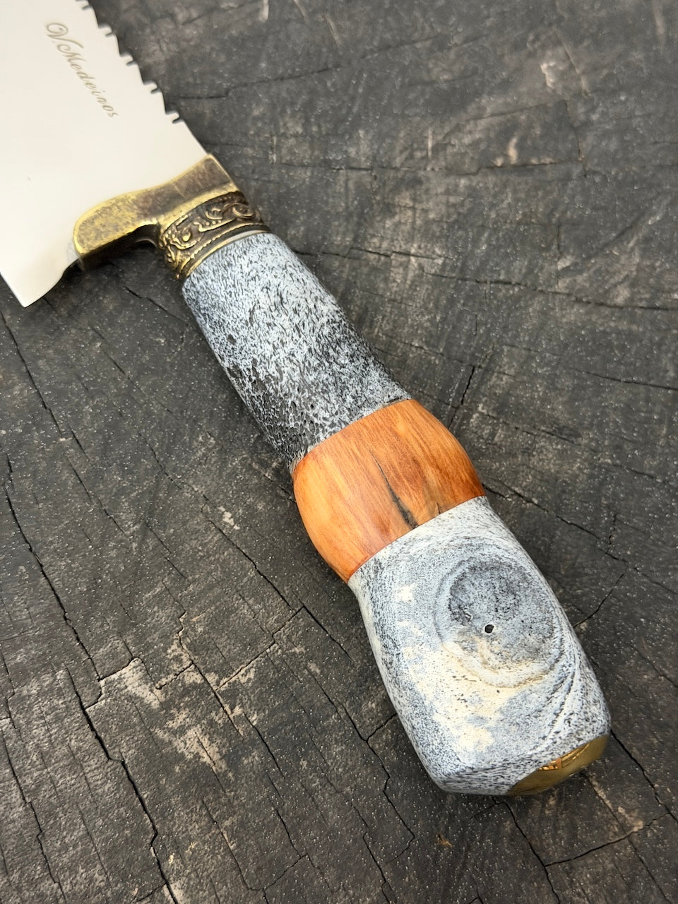 9" Bunka Pro Knife, Whale Rib Bone, SS440 - 220mm
