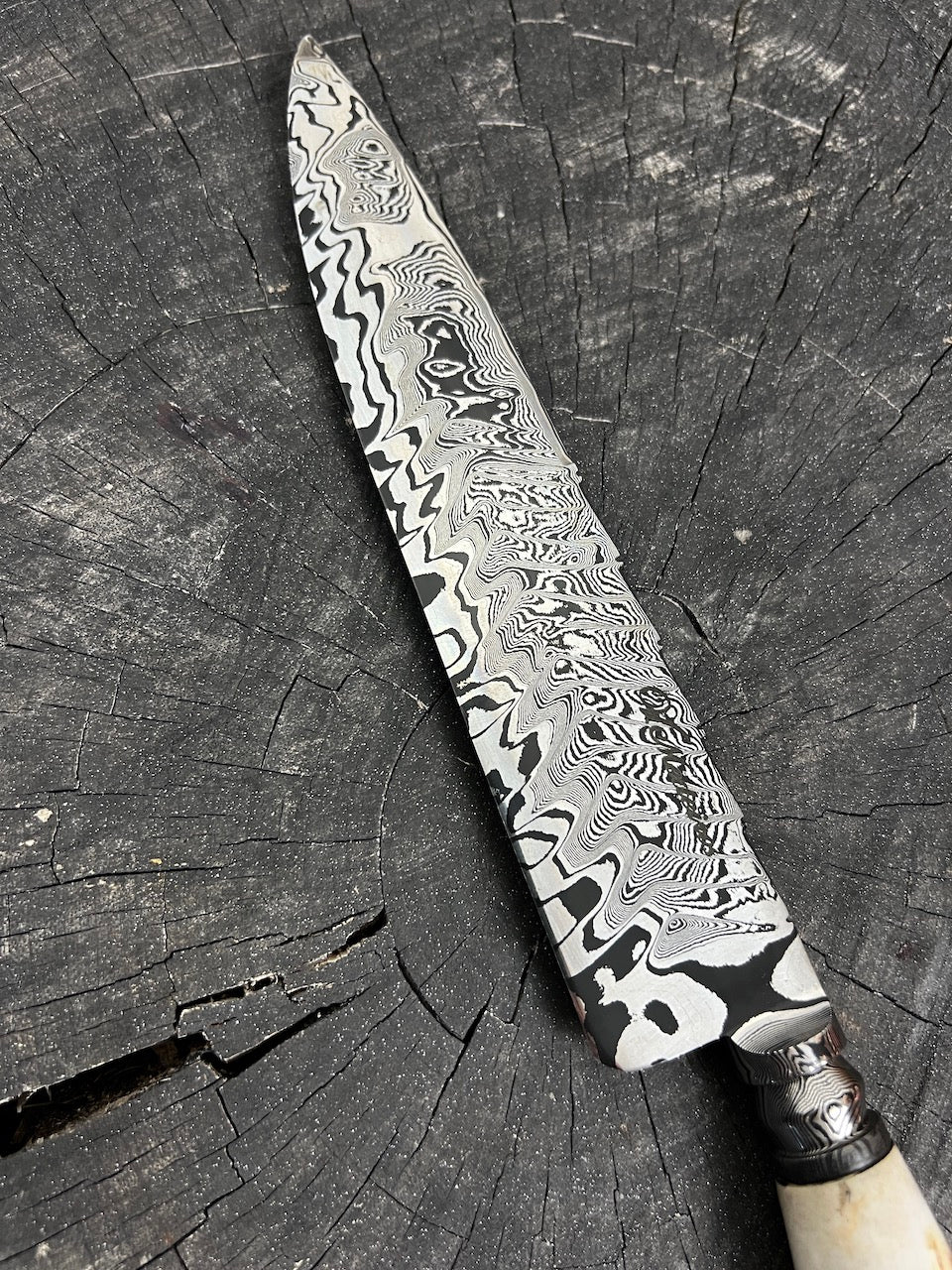 10" Damascus Knife 220 Layers, Deer Antler CS1095 15n20