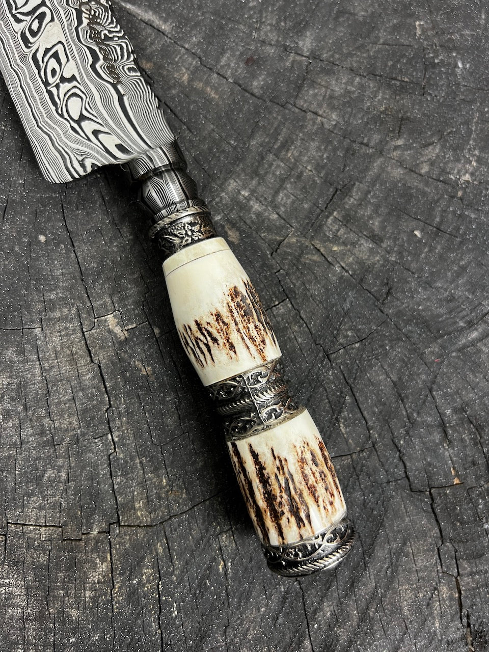 11" Damascus Knife 220 Layers, Deer Antler CS1095 15n20