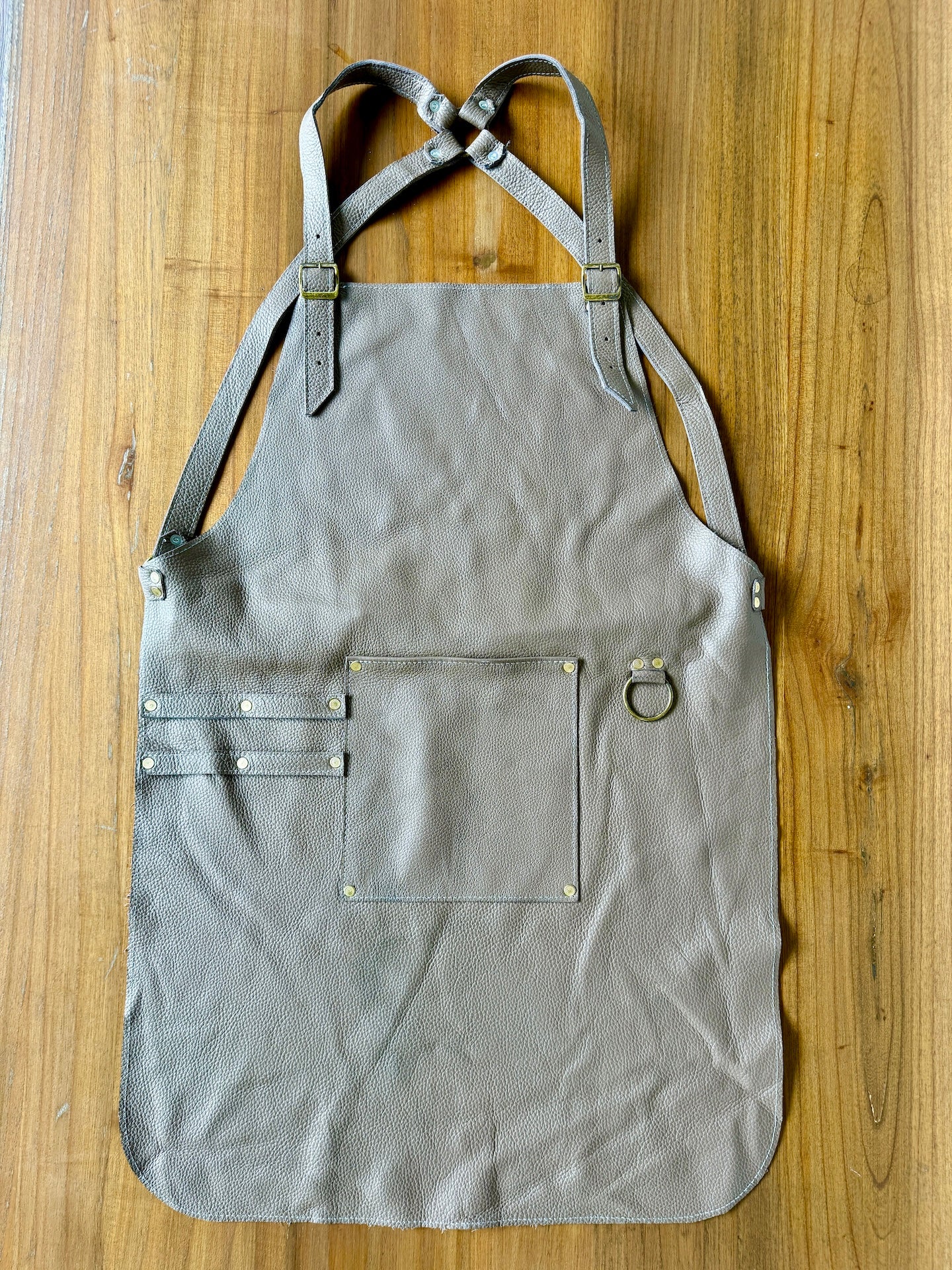 Custom Leather Apron Facas Medeiros