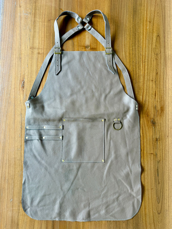 Custom Leather Apron Facas Medeiros