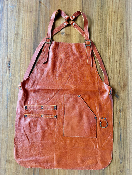 Custom Leather Apron Facas Medeiros