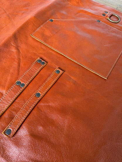 Custom Leather Apron Facas Medeiros